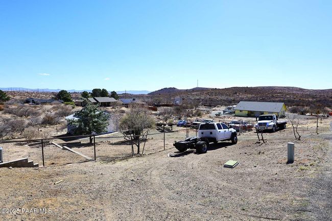 Side Yard-South | Image 42