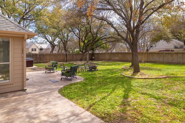 Large lot, great trees | Image 29