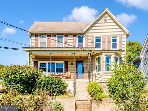 709 E A St, BRUNSWICK, MD, 21716-1707 | Card Image