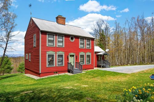 142 Schenkar Rd, Pownal, VT, 05261-9703 | Card Image