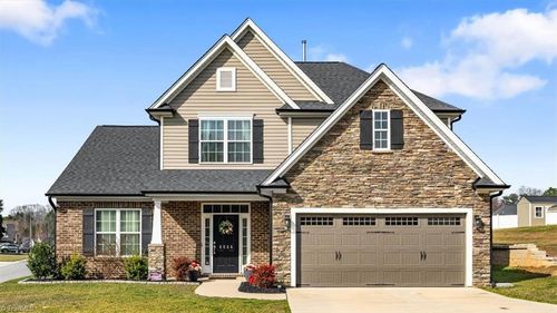2556 Mossy Meadow Trl, Kernersville, NC, 27284-4154 | Card Image