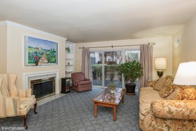 C110 - 136 Carriage Way Drive, Condo with 2 bedrooms, 2 bathrooms and 1 parking in Burr Ridge IL | Image 3