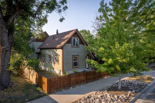 414 W Chinook St, Livingston, MT, 59047-1808 | Card Image