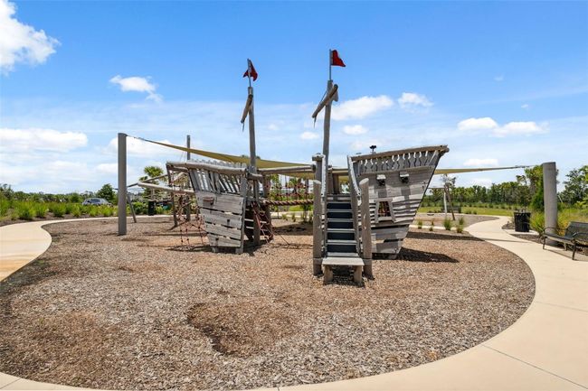 33466 Landsman Loop, House other with 4 bedrooms, 5 bathrooms and null parking in Wesley Chapel FL | Image 22