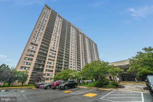apt-401s-5501 Seminary Rd, FALLS CHURCH, VA, 22041-3903 | Card Image