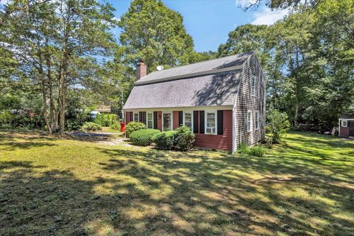 27 Oregon Rd, Mashpee, MA, 02649-2265 | Card Image
