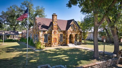 310 W Canal St, Menard, TX, 76859 | Card Image