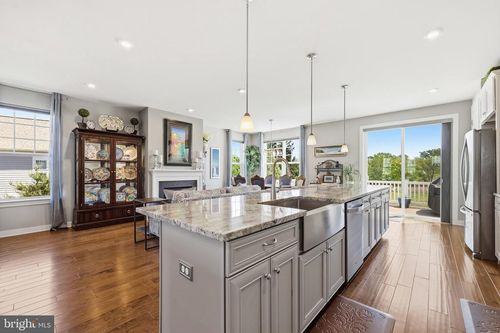 19272 Brookwater Ter, LEESBURG, VA, 20175-4781 | Card Image