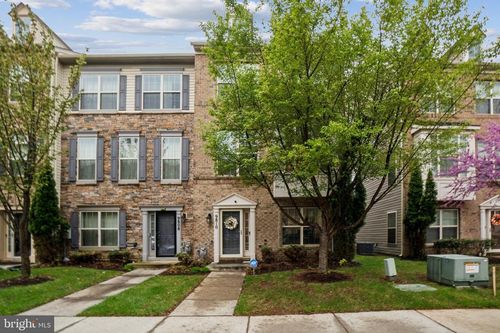 9810 Smithview Pl, GLENARDEN, MD, 20706-1681 | Card Image