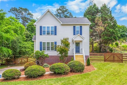 129 Twin Valley Dr, Clemmons, NC, 27012-6720 | Card Image
