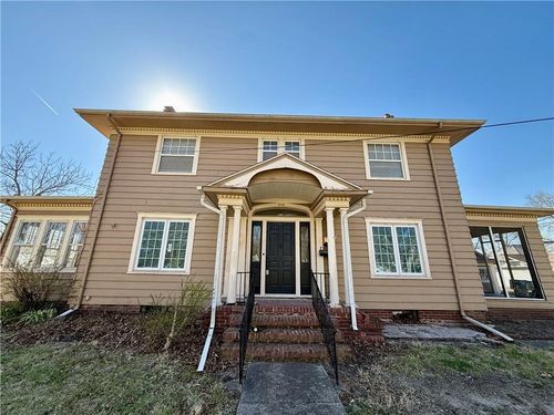 416 S 6th St, Burlington, KS, 66839-1806 | Card Image