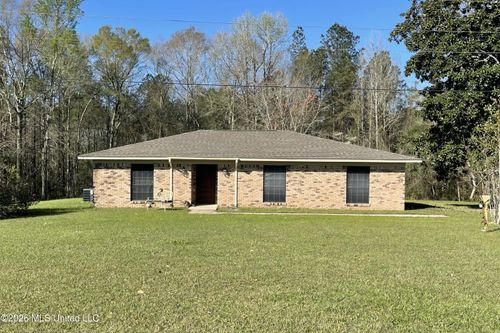 40673 Highway 63 N, Richton, MS, 39476-7764 | Card Image