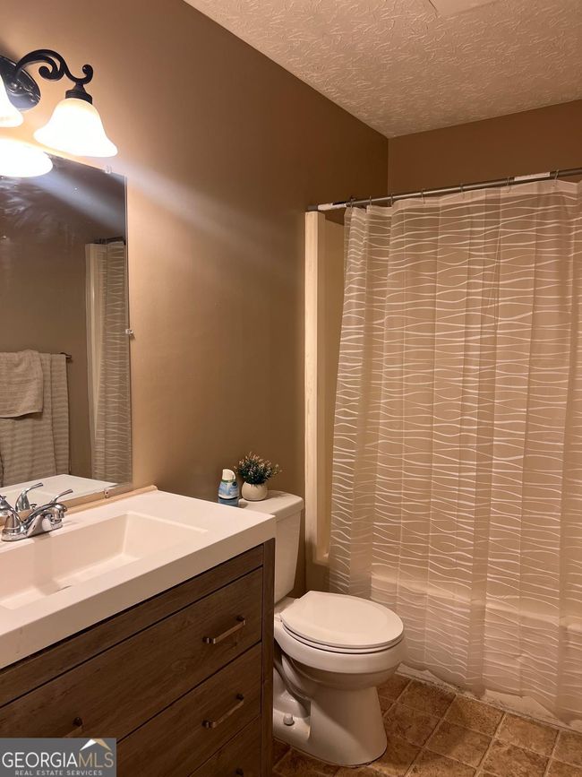 1725 Sara Ct Se, House other with 3 bedrooms, 2 bathrooms and null parking in Conyers GA | Image 8