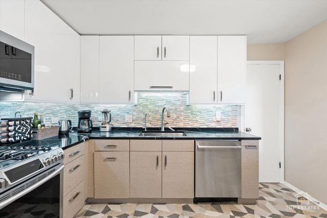 APT-209 - 1550 Sandpebble Dr, Condo with 2 bedrooms, 2 bathrooms and null parking in Wheeling IL | Image 12