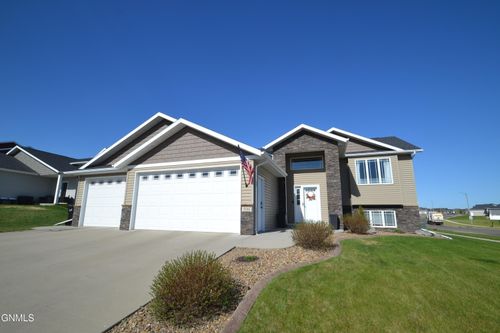 5016 Hudson Street, Bismarck, ND, 58503 | Card Image