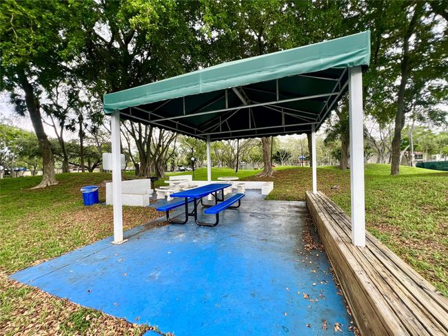 APT-112 - 2304 S Cypress Bend Dr, Condo with 1 bedrooms, 2 bathrooms and null parking in Pompano Beach FL | Image 24