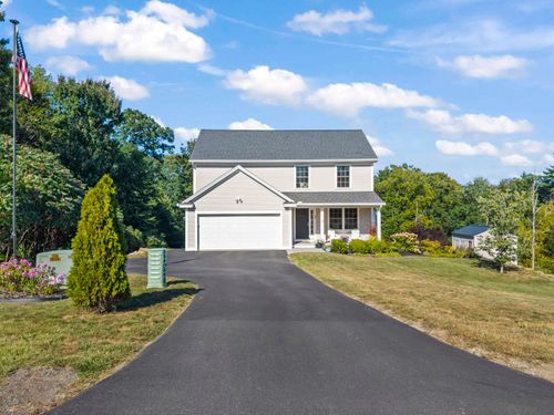 40 Thatcher Way, Barrington, NH, 03825-7489 | Card Image