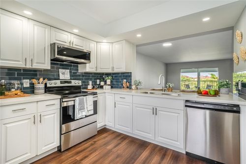 408h-1401 Sw 128th Ter, Pembroke Pines, FL, 33027-1978 | Card Image