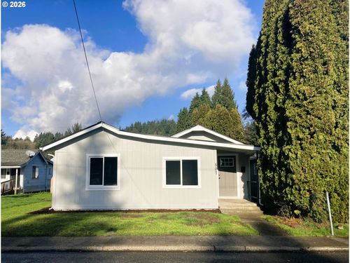 507 Clark St, Kelso, WA, 98626-1106 | Card Image