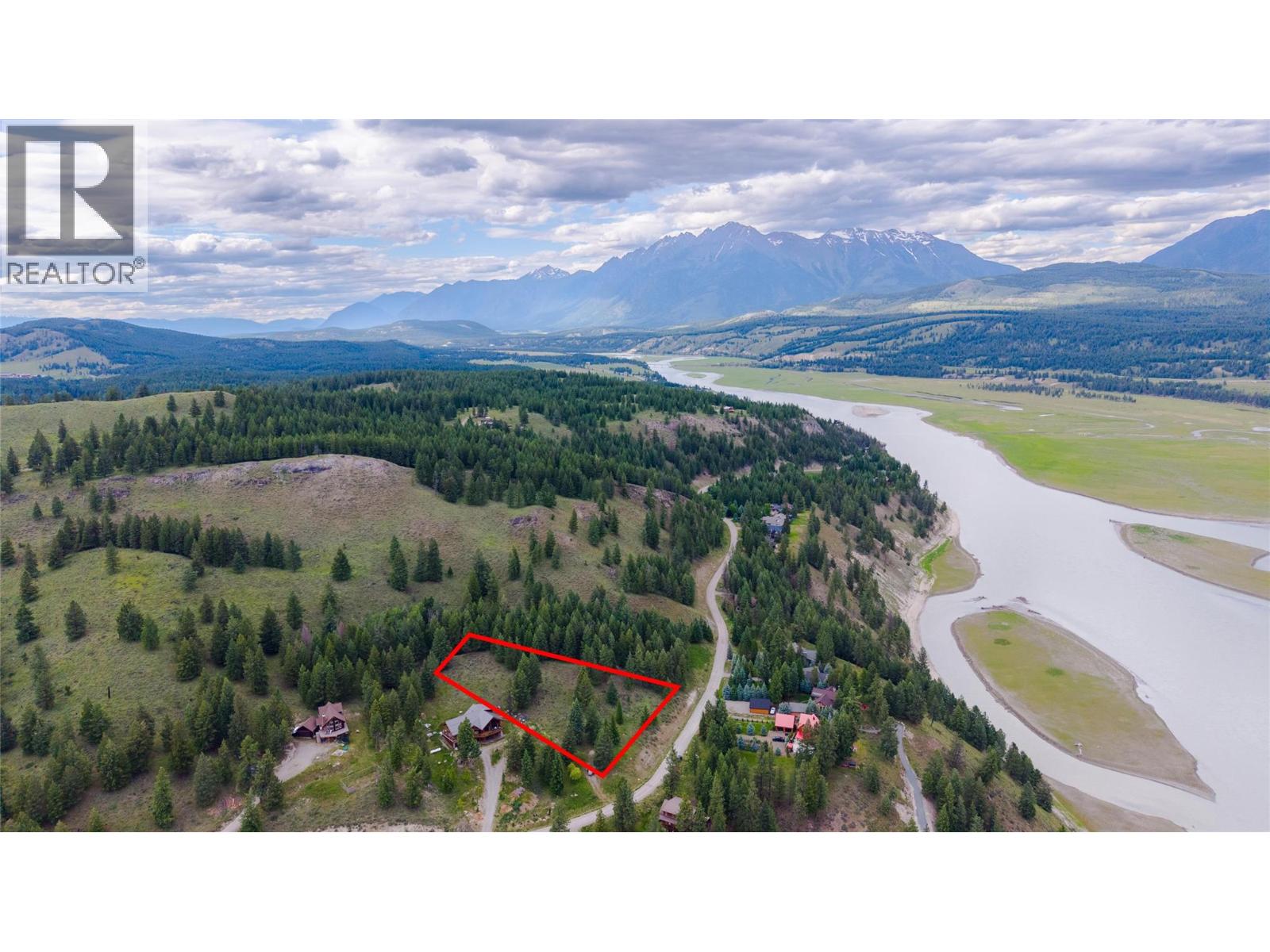 Land in Wardner 2