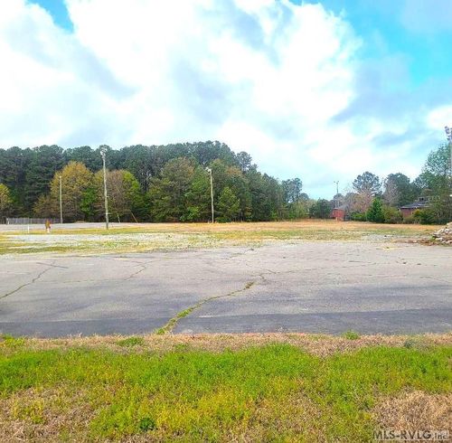 1611 East 10th Street, Roanoke Rapids, NC, 27870 | Card Image