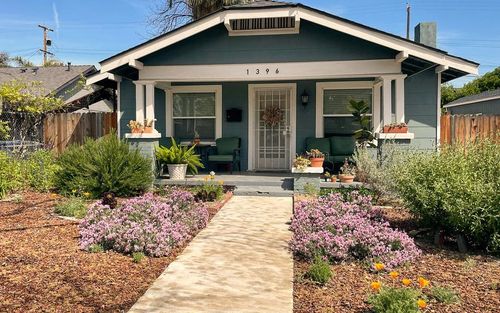 1396 N Ferger Ave, Fresno, CA, 93728-1605 | Card Image