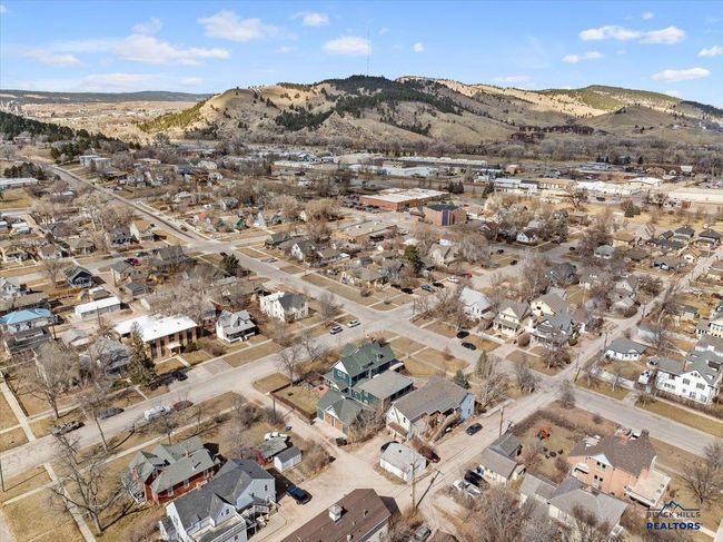 1021 Quincy St, House other with 6 bedrooms, 5 bathrooms and null parking in Rapid City SD | Image 37