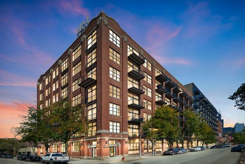 511-1250 W Van Buren St, Chicago, IL, 60607-2886 | Card Image