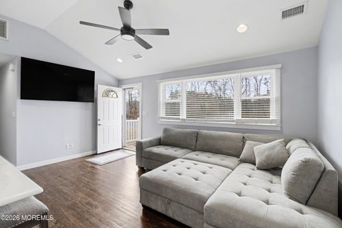 237 Leswing Dr, Brick, NJ, 08723-6807 | Card Image