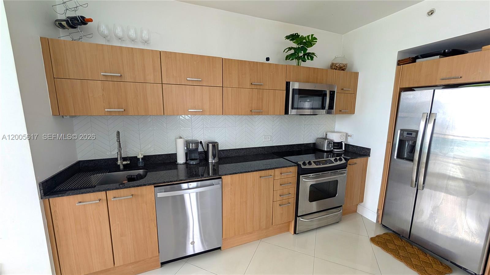 Residential Lease in Miami 3