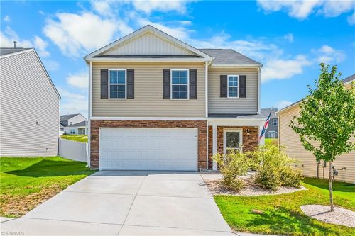 5284 Ironwood Dr, Winston Salem, NC, 27127-7664 | Card Image