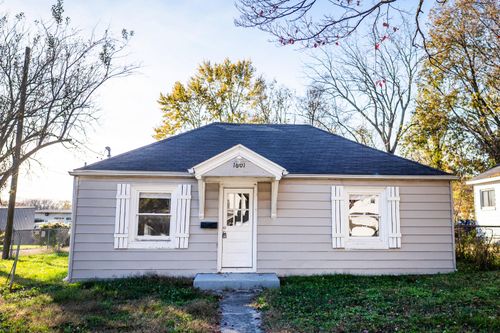 1601 N Rogers Ave, Springfield, MO, 65803-3857 | Card Image