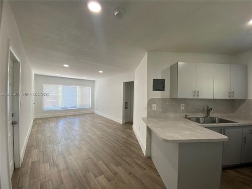 2-1025 Ne 78th Street Rd, Miami, FL, 33138-4214 | Card Image