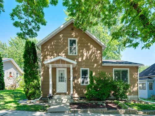 417 S Elm St, Waconia, MN, 55387-1813 | Card Image