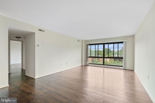 apt-410-7600 Roosevelt Blvd, PHILADELPHIA, PA, 19152-4127 | Card Image