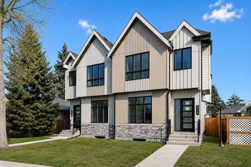 3536 43 St Sw, Calgary, AB, T3E3P5 | Card Image