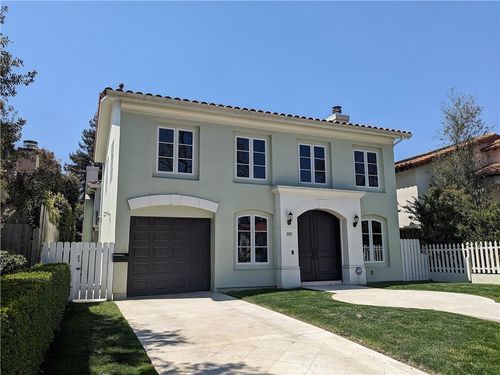 2257 Manning Ave, Los Angeles, CA, 90064-2001 | Card Image
