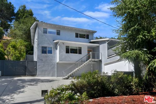 3471 Woodcliff Rd, Sherman Oaks, CA, 91403-5044 | Card Image