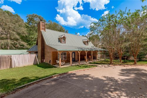 138 Harborview Dr, Nacogdoches, TX, 75964-8002 | Card Image
