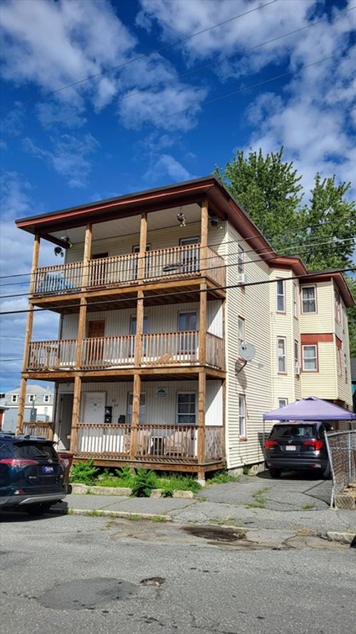 84-82-84 Willie St, Lowell, MA, 01854-4127 | Card Image