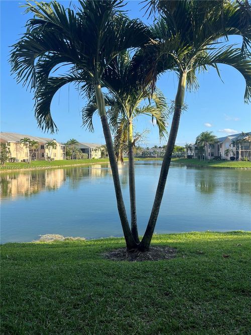 980j-980 Constitution Dr, Homestead, FL, 33034-7601 | Card Image