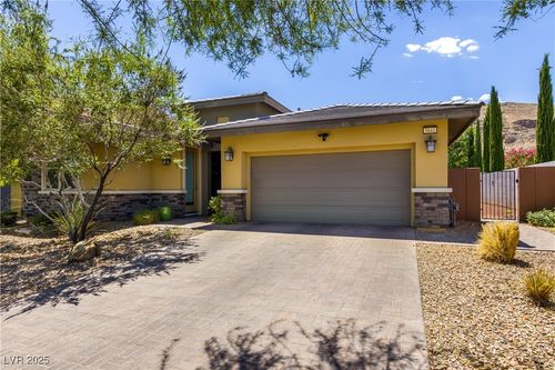 5841 Heavenly Midst Ln, Las Vegas, NV, 89135-1286 | Card Image
