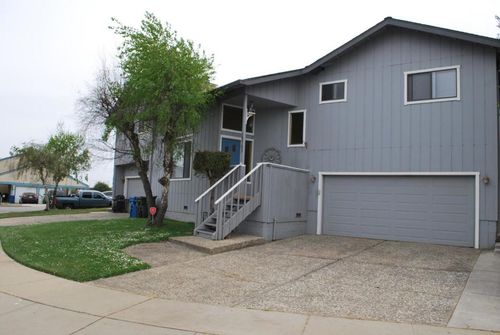 18761 Eisenhower Street, Salinas, CA, 93906 | Card Image