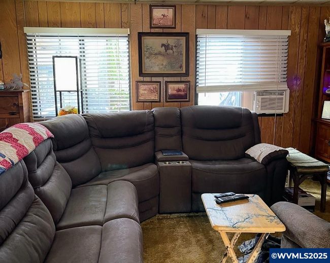 731 Nw Sunset Ct, House other with 3 bedrooms, 2 bathrooms and null parking in Mill City OR | Image 6
