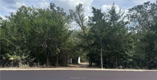 3518 Winding Rd, Hearne, TX, 77859-9557 | Card Image