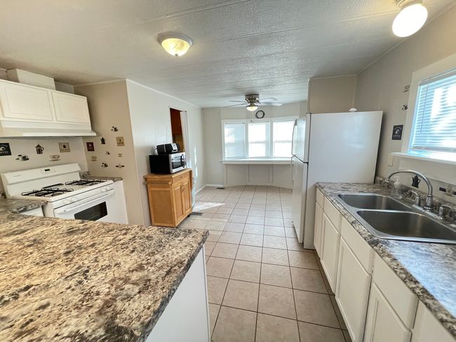 146 - 146 Knollwood Cir, Home with 2 bedrooms, 1 bathrooms and 2 parking in Matteson IL | Image 15
