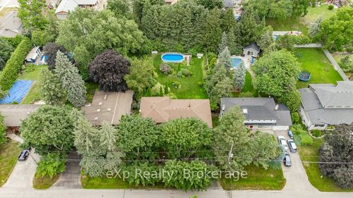 8 Malvern Cres, Guelph, ON, N1L1G8 | Card Image