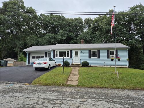 86 Marshall Cir, Coventry, RI, 02816-7528 | Card Image