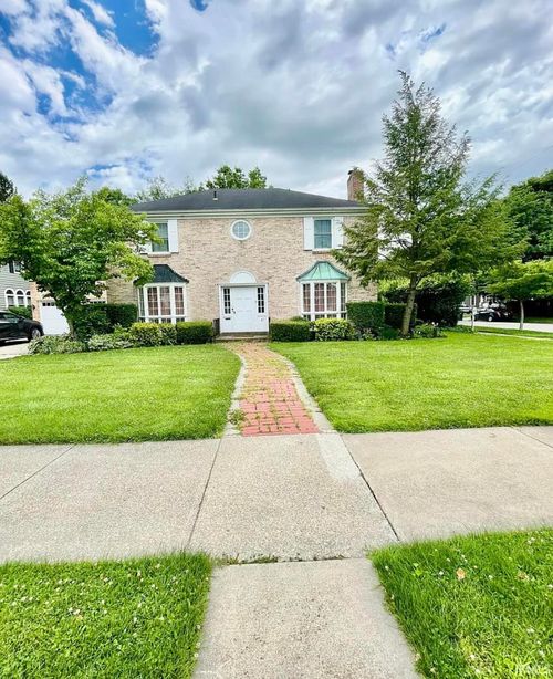 921 Strong Ave, Elkhart, IN, 46514-2548 | Card Image