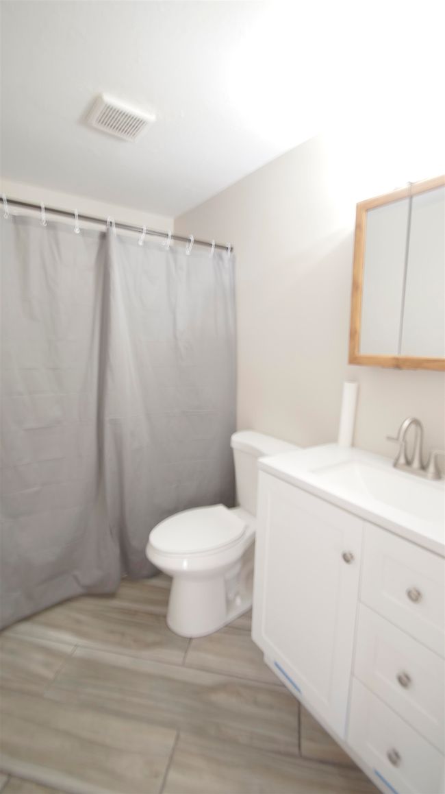 APT-3 - 2 Wells Village Cir, Home with 2 bedrooms, 1 bathrooms and null parking in Sandown NH | Image 9